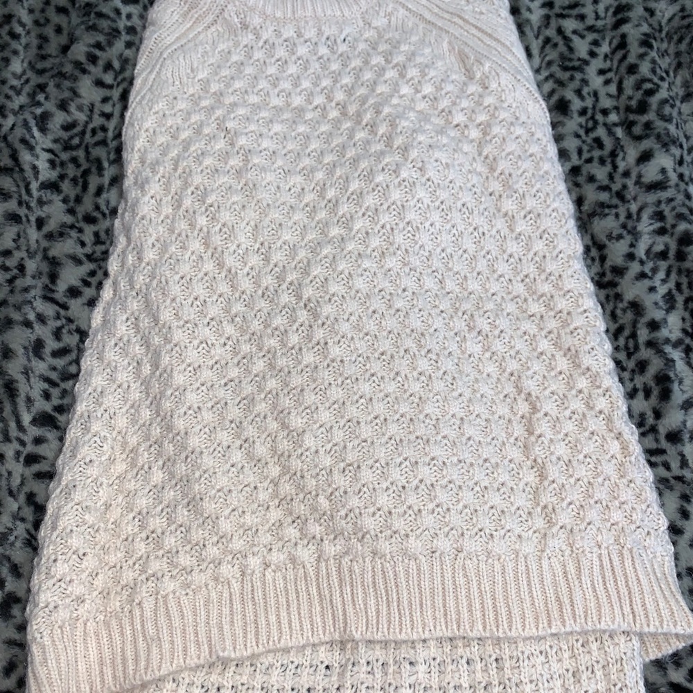 Sweater - Picture 2 of 4